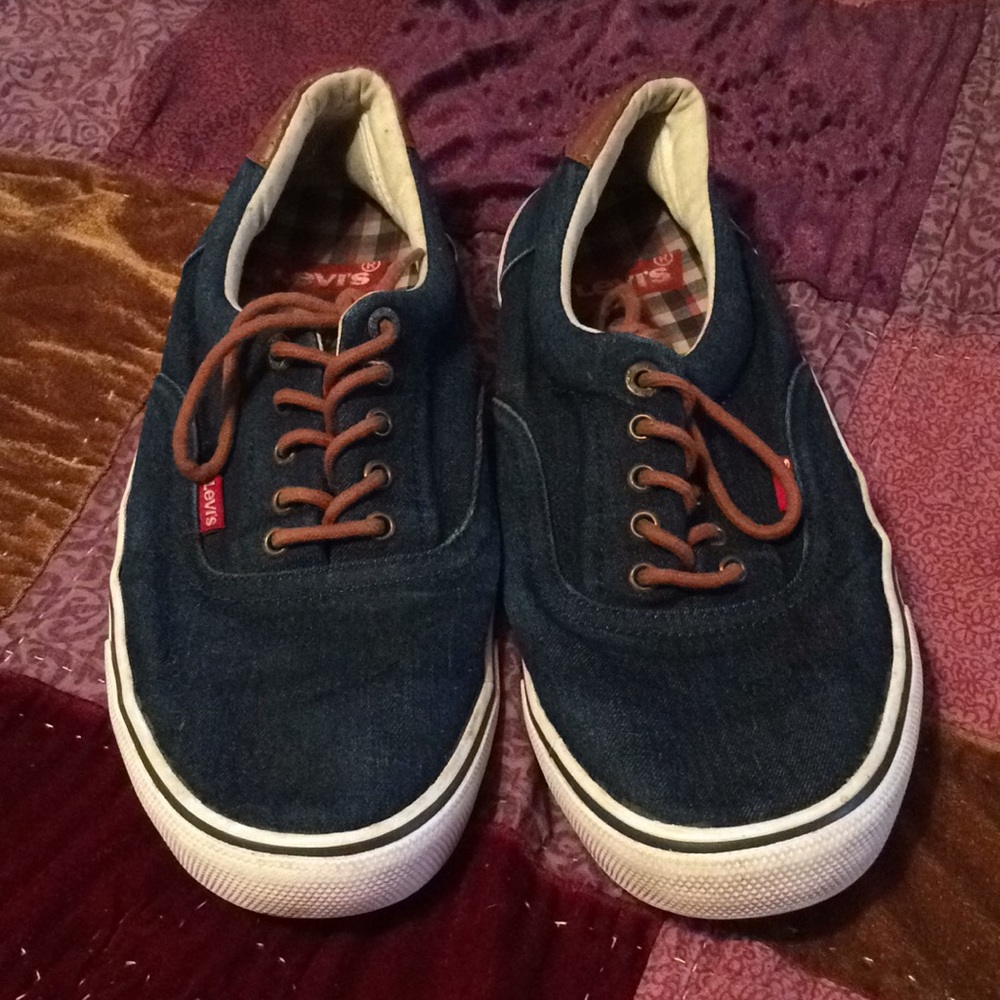 Men’s Levi shoes